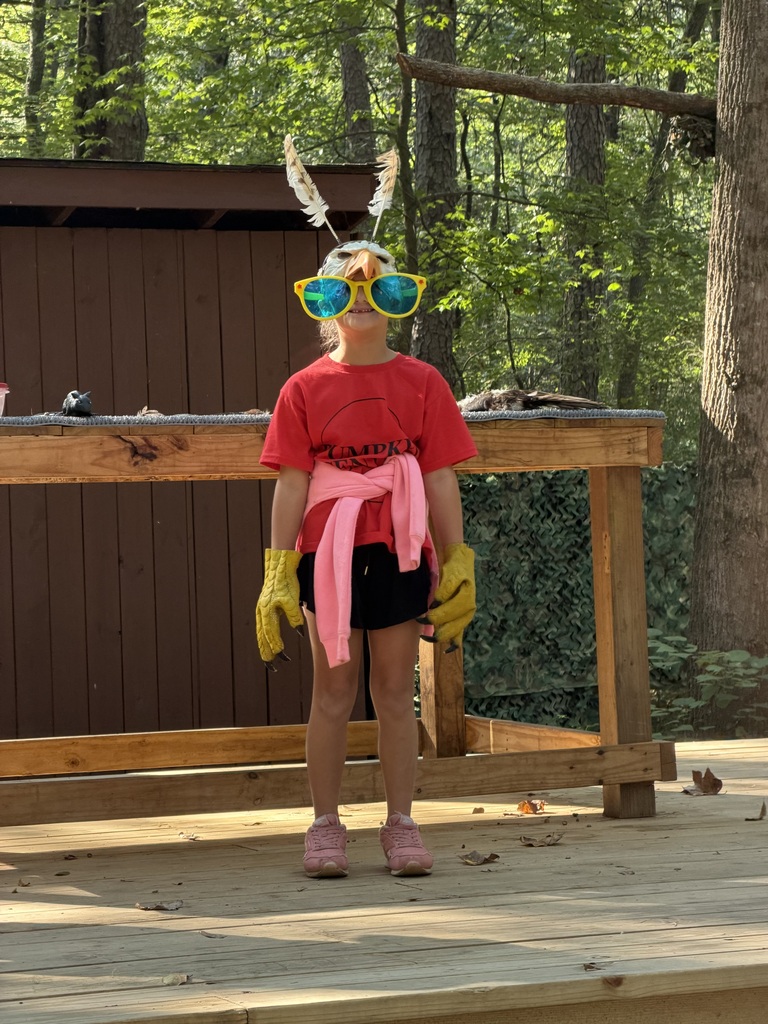 First Grade Field Trip to the Carolina Raptor Center