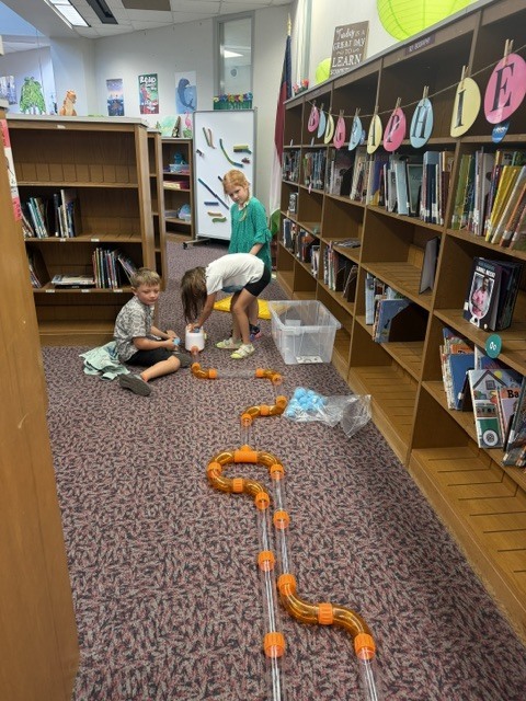 Students exploring with Air Toobz