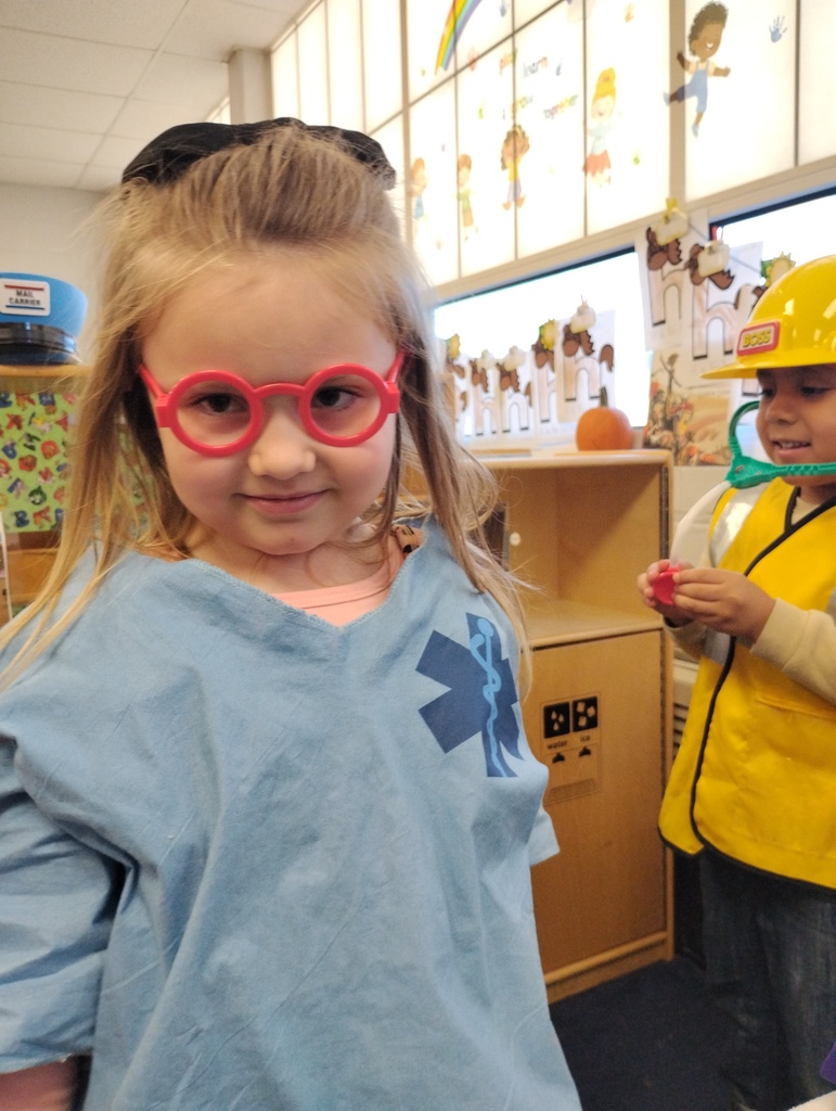 Our little Community Helpers🧑🚒👮🧑⚕️👷