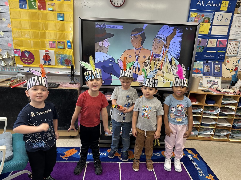 Learning about the First Thanksgiving in Pre-K