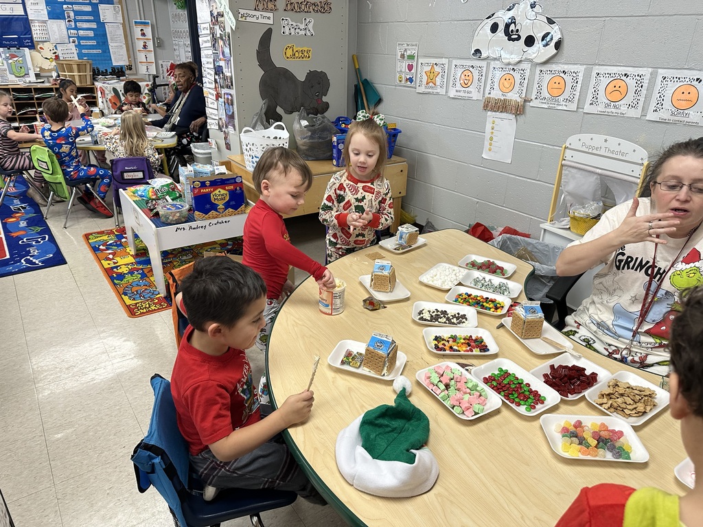 Gingerbread houses in Mrs. Audrey's class!