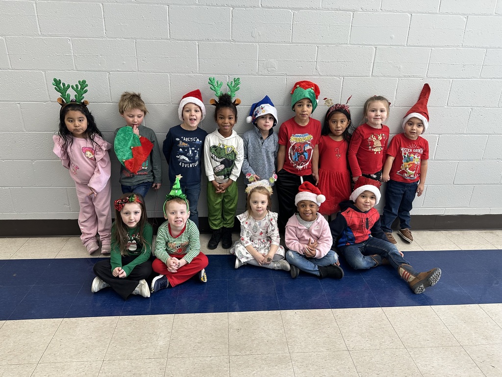 We had so much fun 🎄Decking the Halls🎄