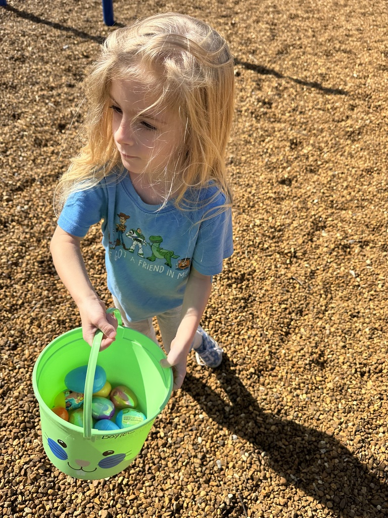 🐰Oh what fun we had hunting for Easter Eggs 🐣