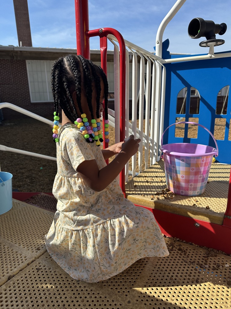 🐰Oh what fun we had hunting for Easter Eggs 🐣