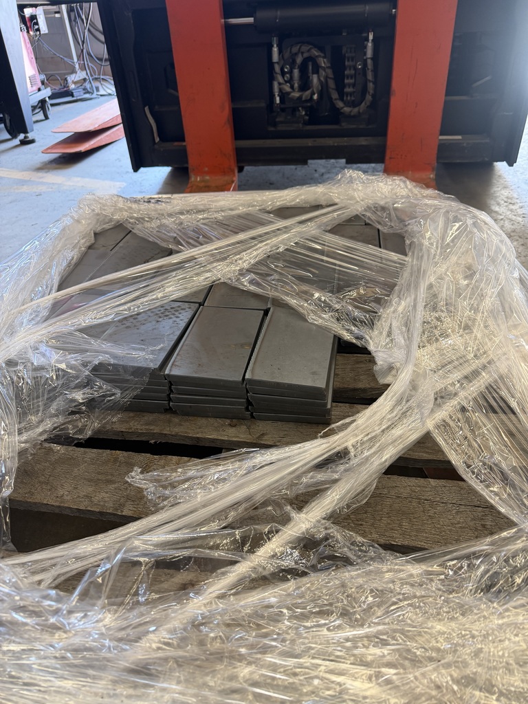Welding plates