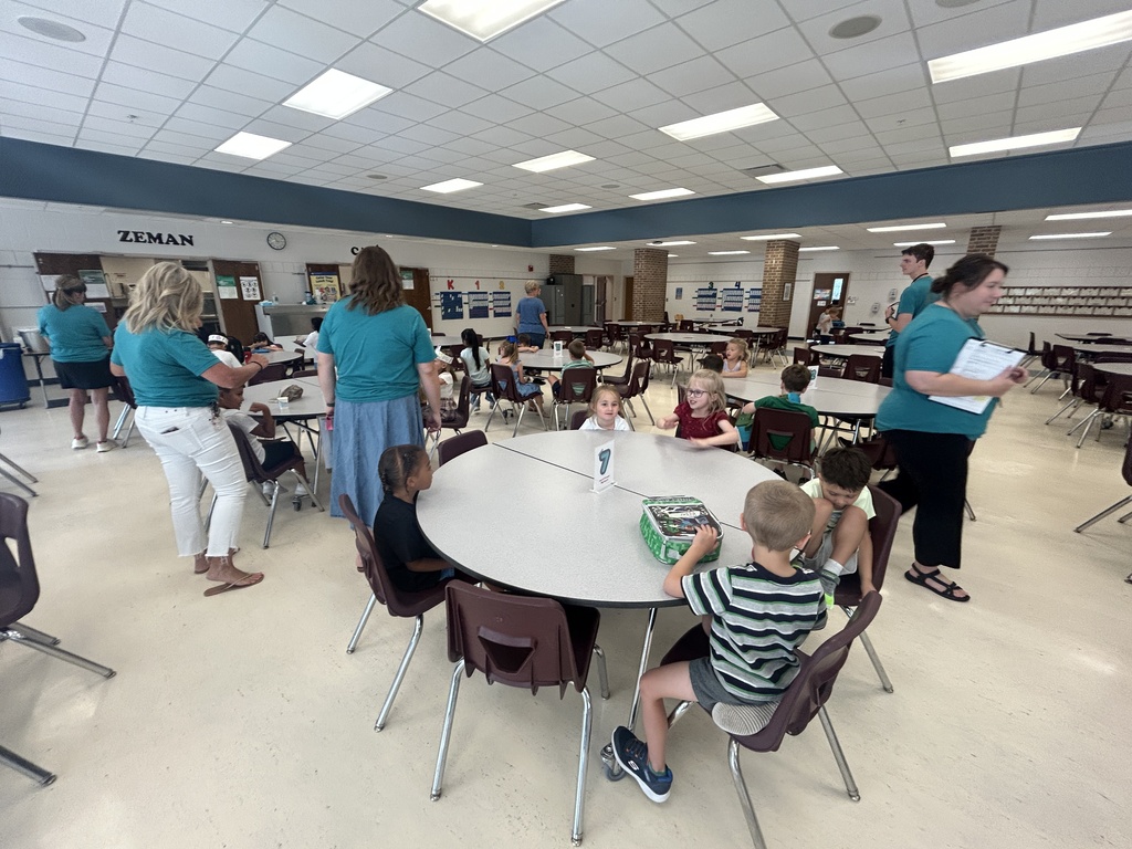 Kinder Lunch Practice