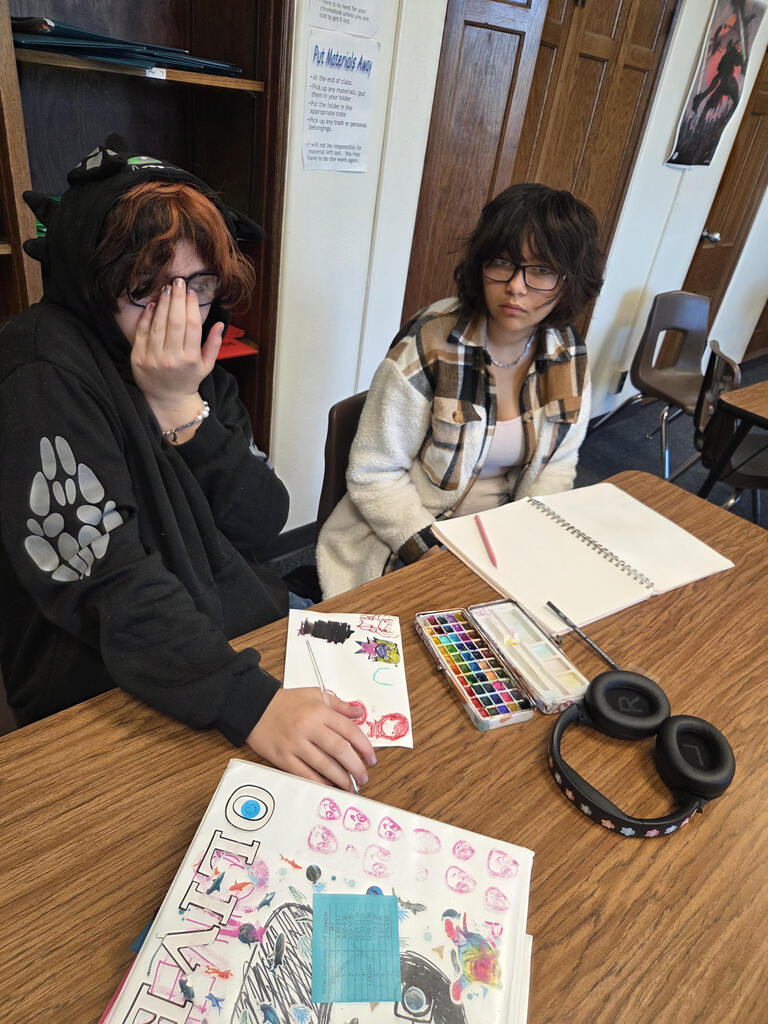 Students participate in art club