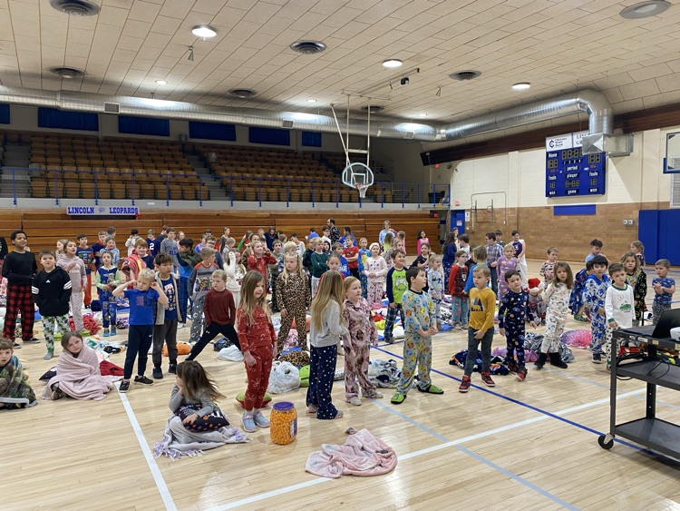 LES students enjoying our AR party.