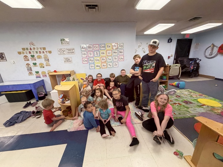 Little Leopard Learners had fifth grade reading buddies come today