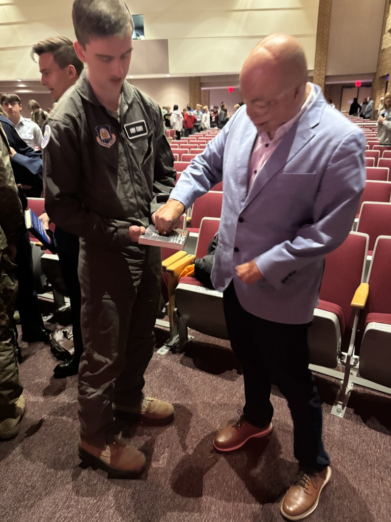 Tribute to Valor presentation