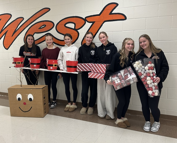 students preparing for event