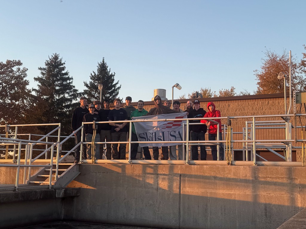 SkillsUSA students at a career builder field trip