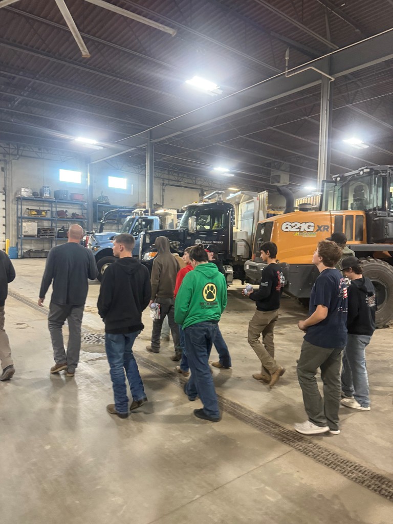 SkillsUSA students at a career builder field trip