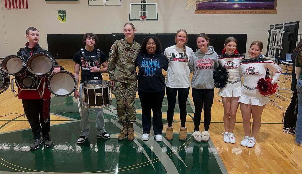 LW staff welcome incoming freshmen