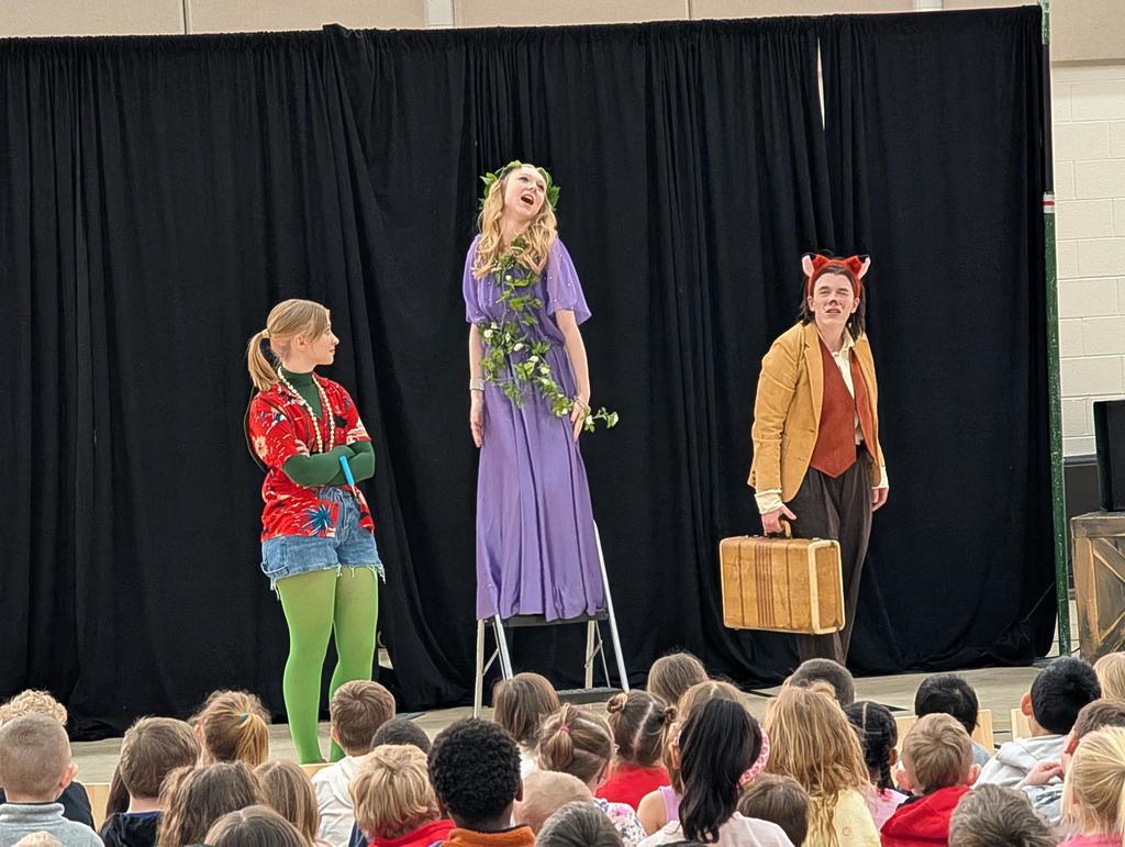 Scene 4 from the show