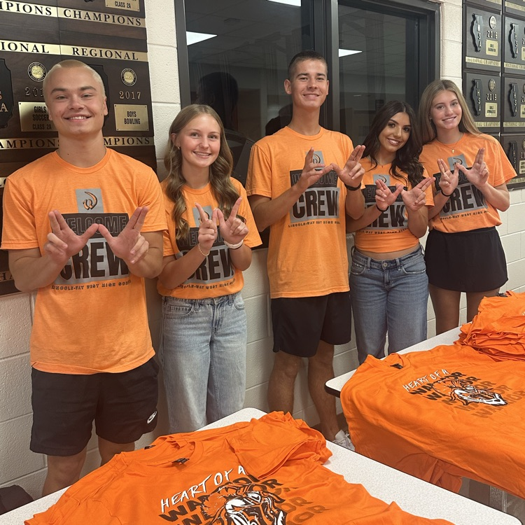 welcome crew students posing for a picture 
