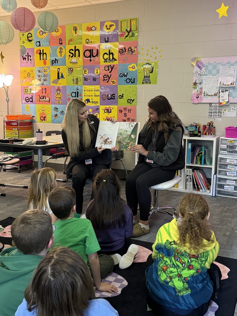 Chelsie and Addison ( LHS NHS students)