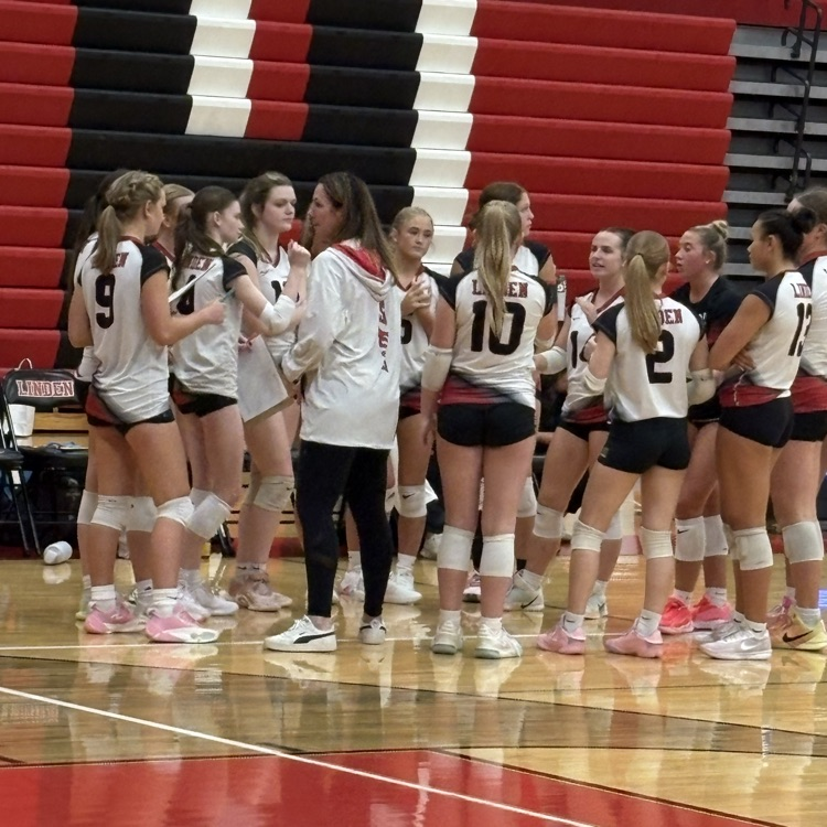 coach giving team pointers