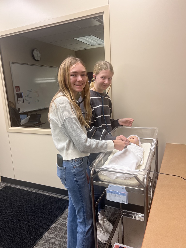 Students at the discover nursing day at NECC