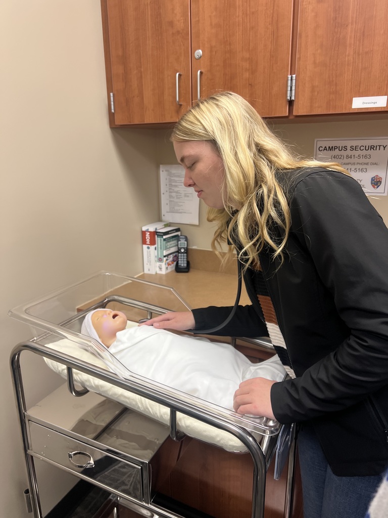 Students at the discover nursing day at NECC