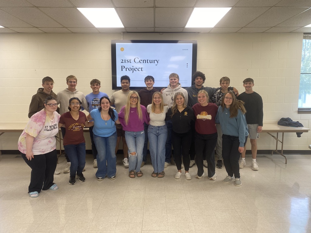 Mr Jangula’s Senior POD class presented their 21st Century Project to members of Linton’s LIDC and Chamber of Commerce.     Their project was a feature on the town of Linton.     Great job Seniors. 