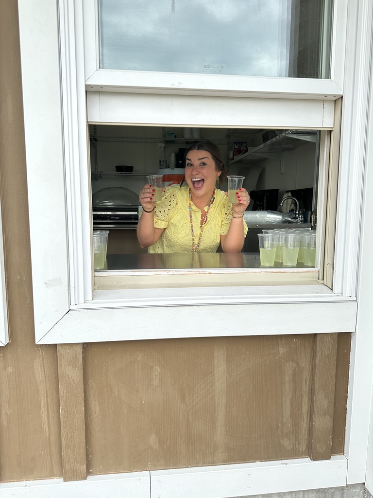 lemonade on the lawn 