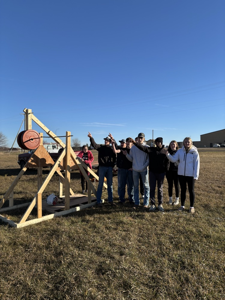 P.1 (Alexa, Lailie, Charly, Cray, Kale, Alex L, Alex H, Keegan)