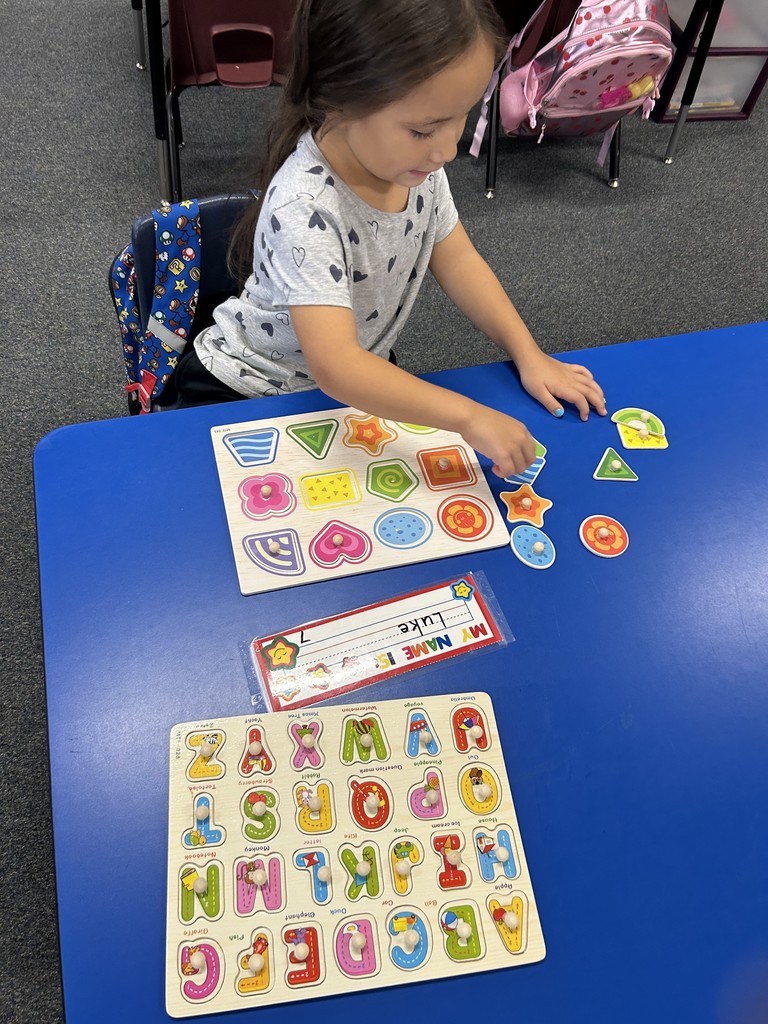 Kindergarten students in reading centers