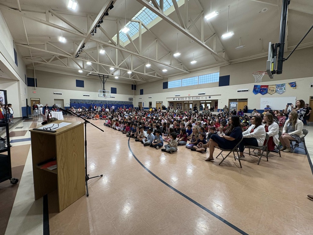 Students at Veteran's Day Ceremony