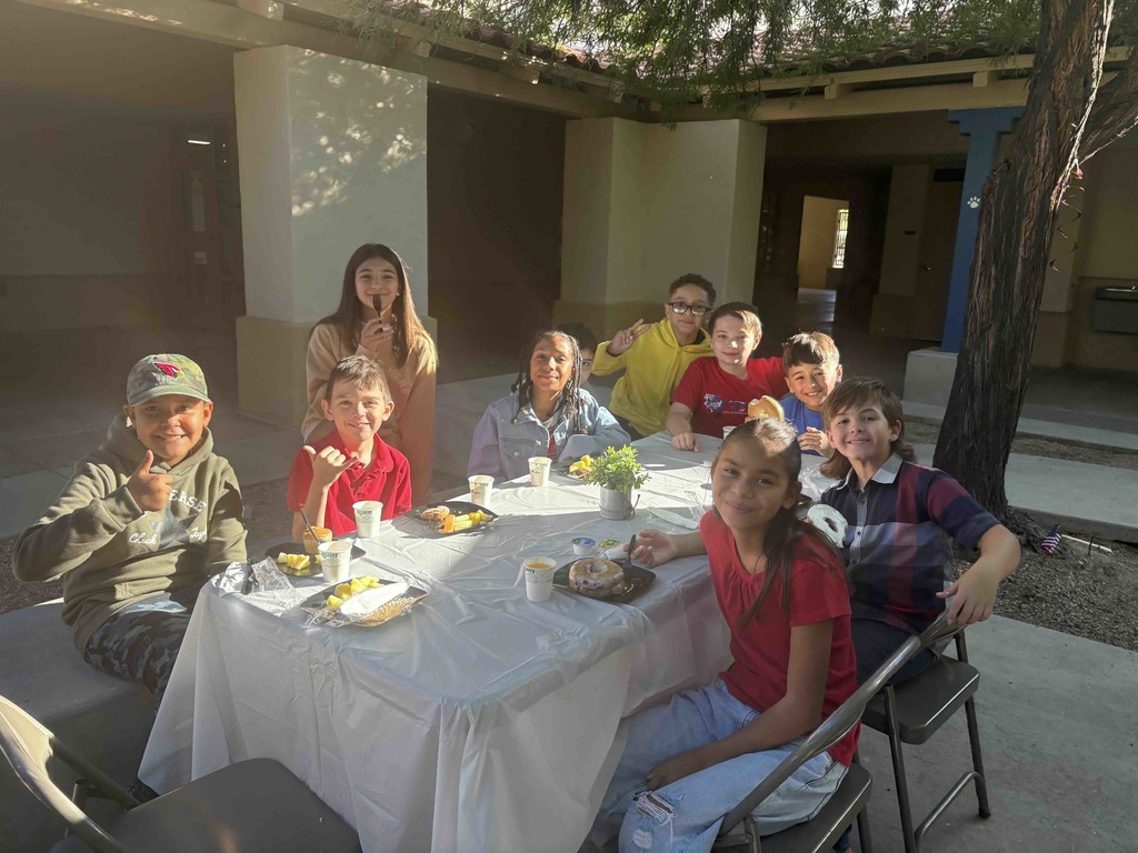 S2S ambassadors at Veteran's Day Breakfast