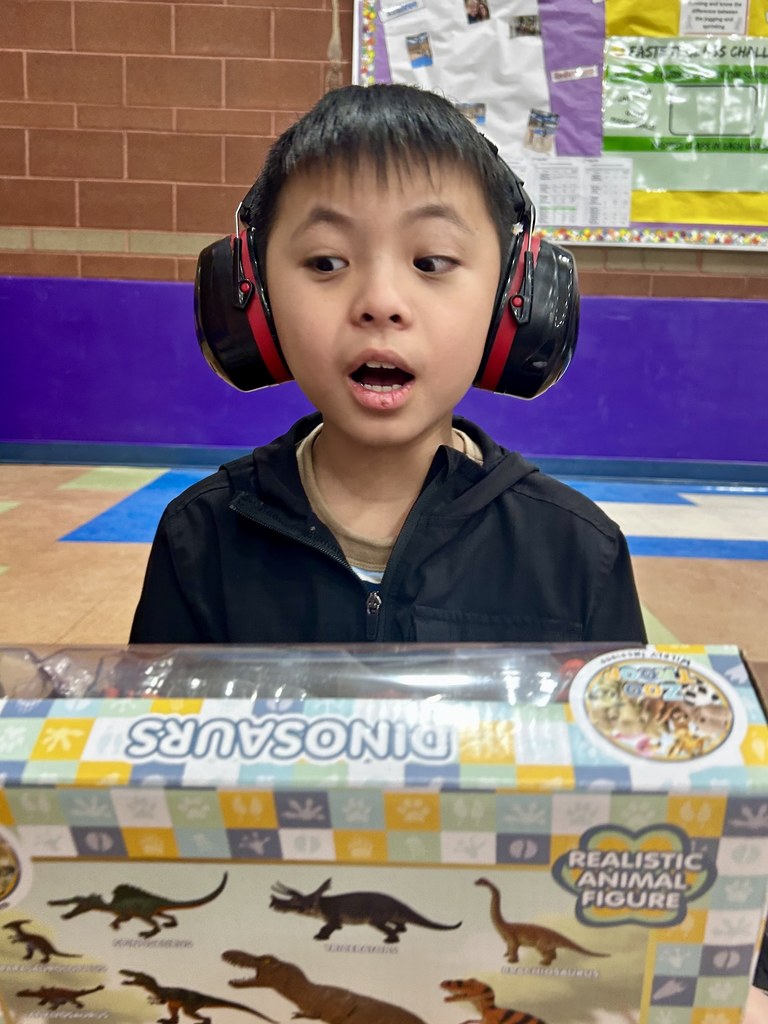 Students Celebrating Kiwanis Christmas Event