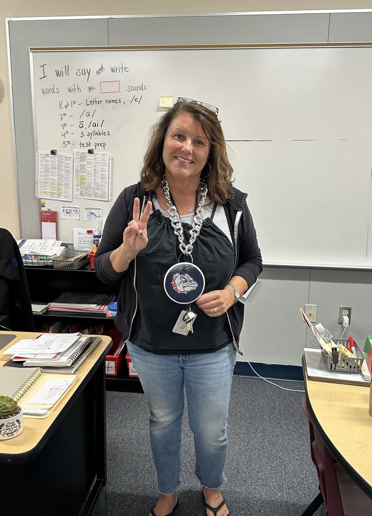 Mrs. Spallina Bulldog chain