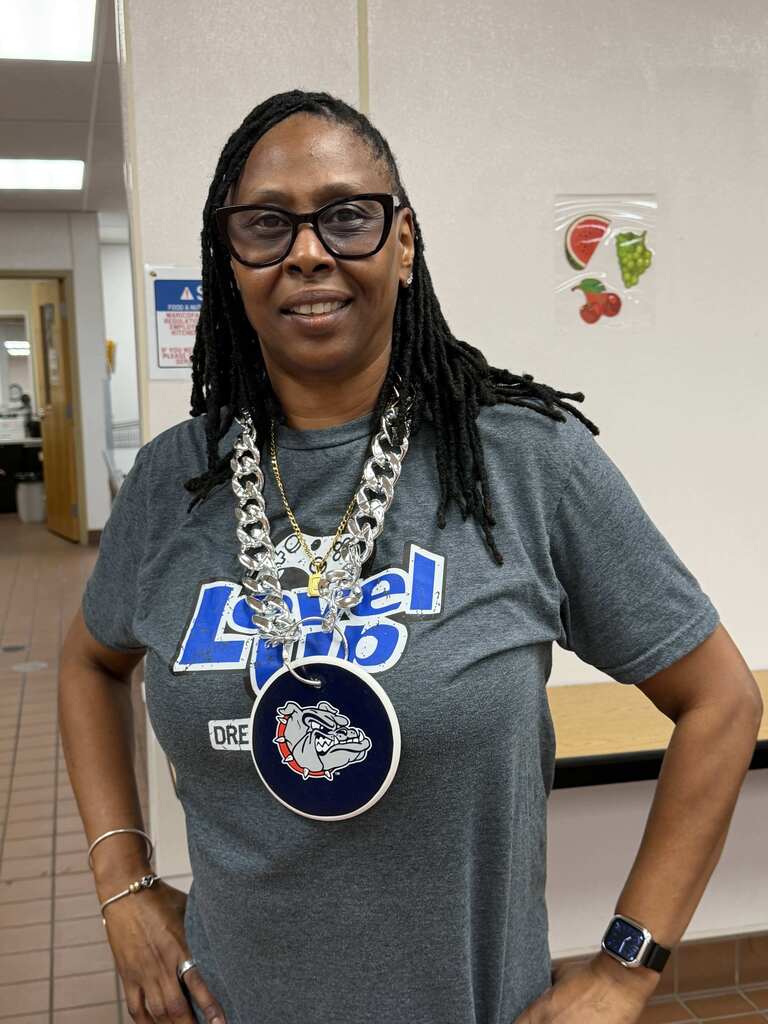 Jeanette with the Bulldog Chain