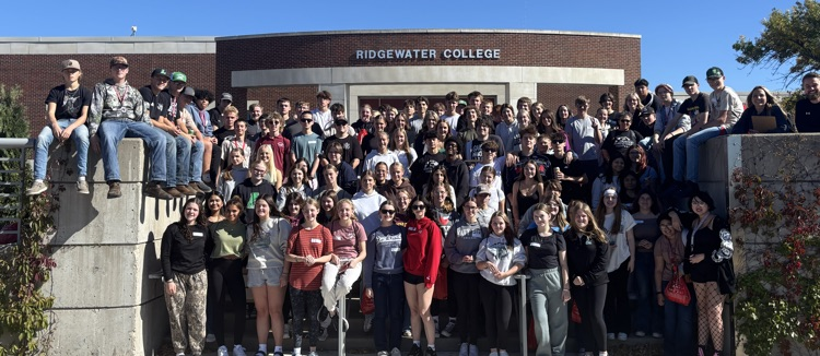 LHS 10th grade exploring career pathways at Ridgewater College in Hutchinson.