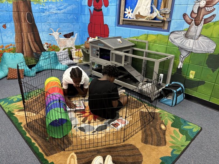 Dewey with readers