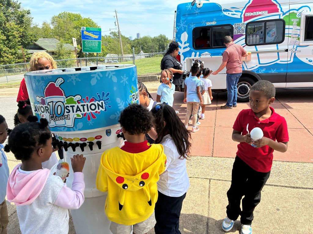 Snow cone station with Kindergarten