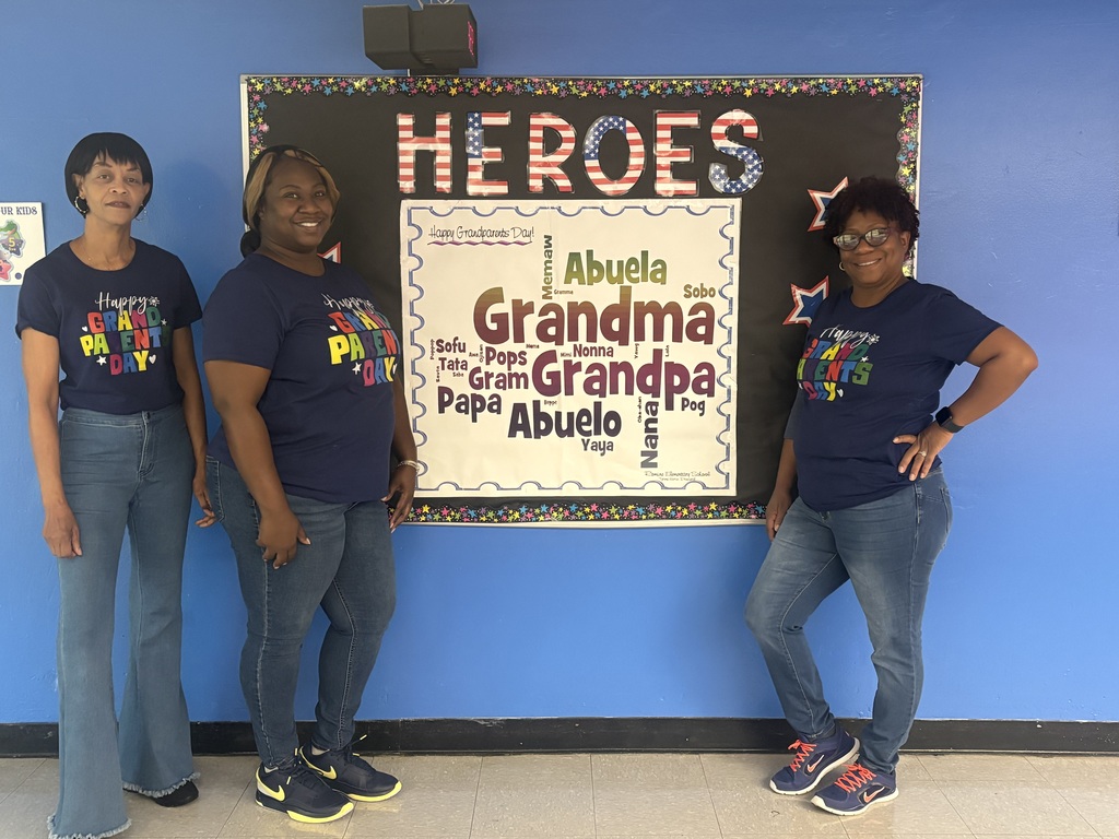 Great job Romine ECC Nutrition Team on our Grandparents Day Meal!!