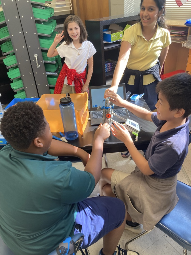 FHSA 3rd grade and robotics