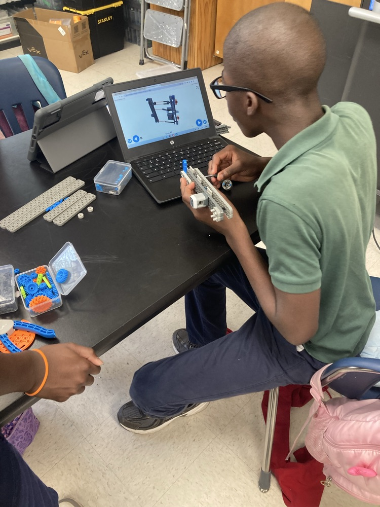 FHSA 3rd grade and robotics