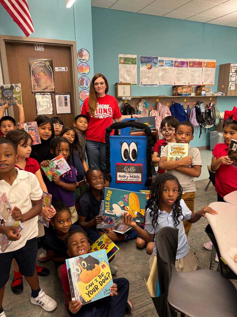 Library Mobile Cart Visit to 1st Grade