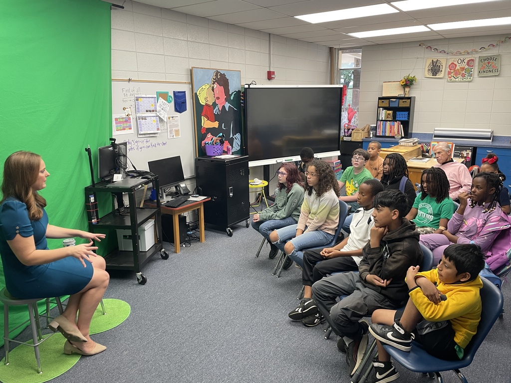 New reported presenting to 4th and 5th grade students