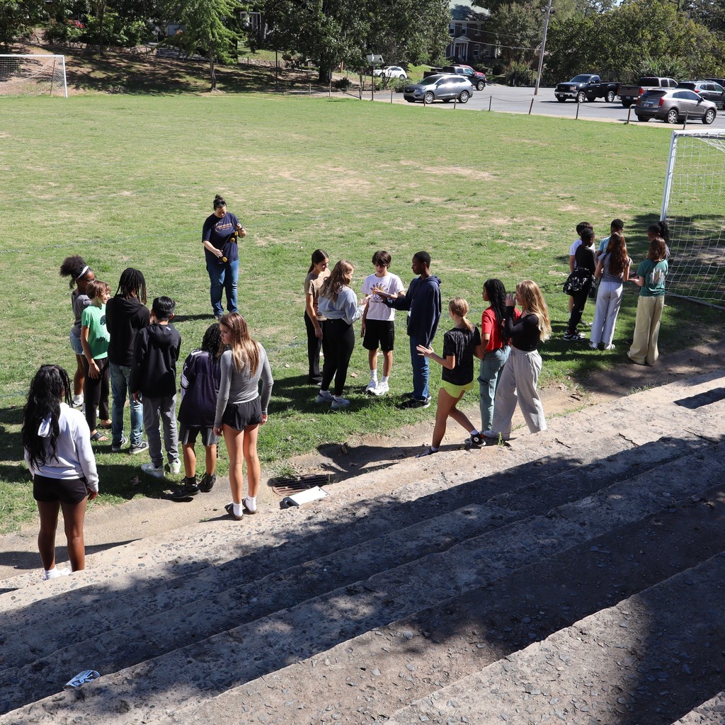 A group of 7th grade students preparing for a Science activity.