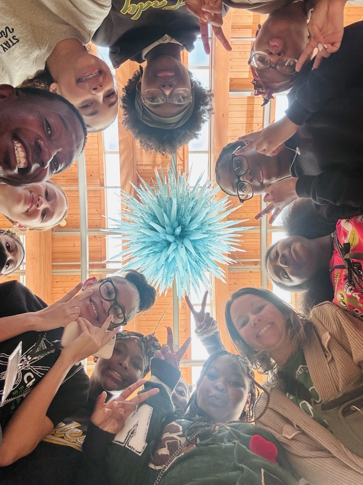 Our 8th graders made the most of their adventure at Crystal Bridges! From art and architecture to hands-on fun, they soaked up every moment! 🎨✨