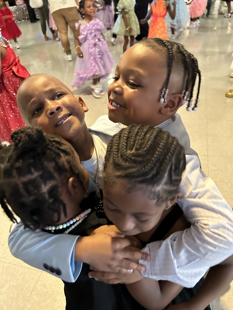 Romine ECC Sneaker Ball 2025