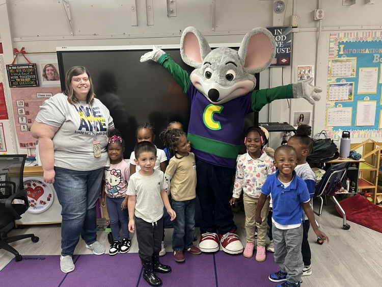 Chuck E. cheese fun