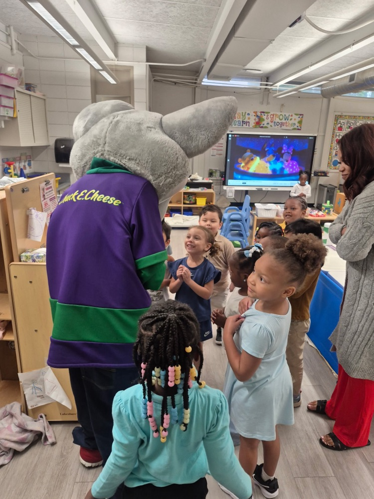 Chuck E. cheese fun