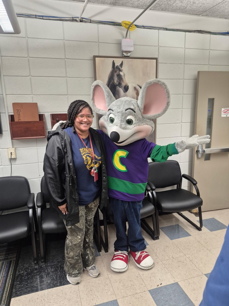 Chuck E. cheese fun