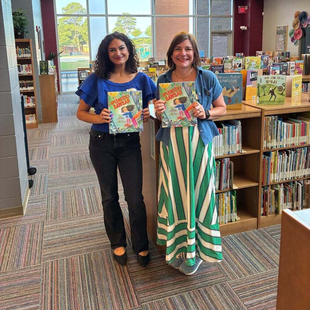 📚Our library was proud to host local author, Razan Abdin! Ms. Abdin read her debut picture book, "Splendidly Sawsan," to one of our Kindergarten classes.