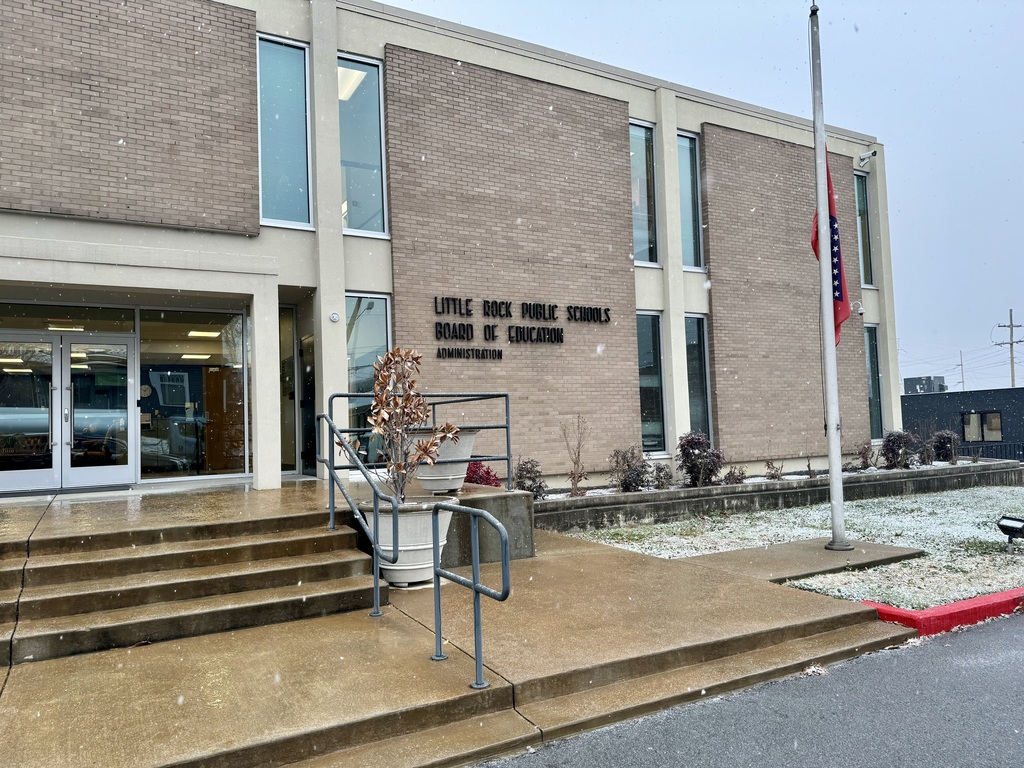 Snow at the LRSD Admin Building