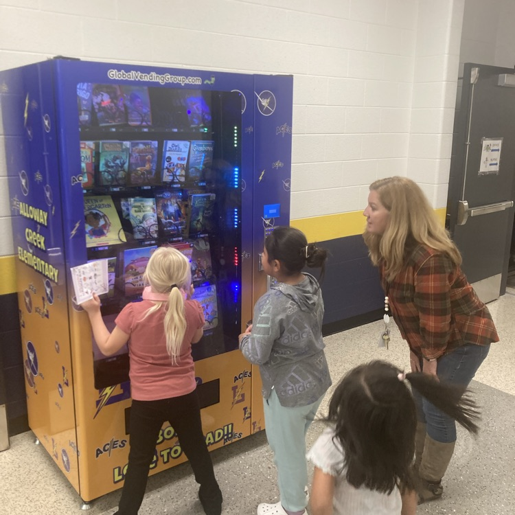 Celebrating the love for reading at Title I Night at ACES!